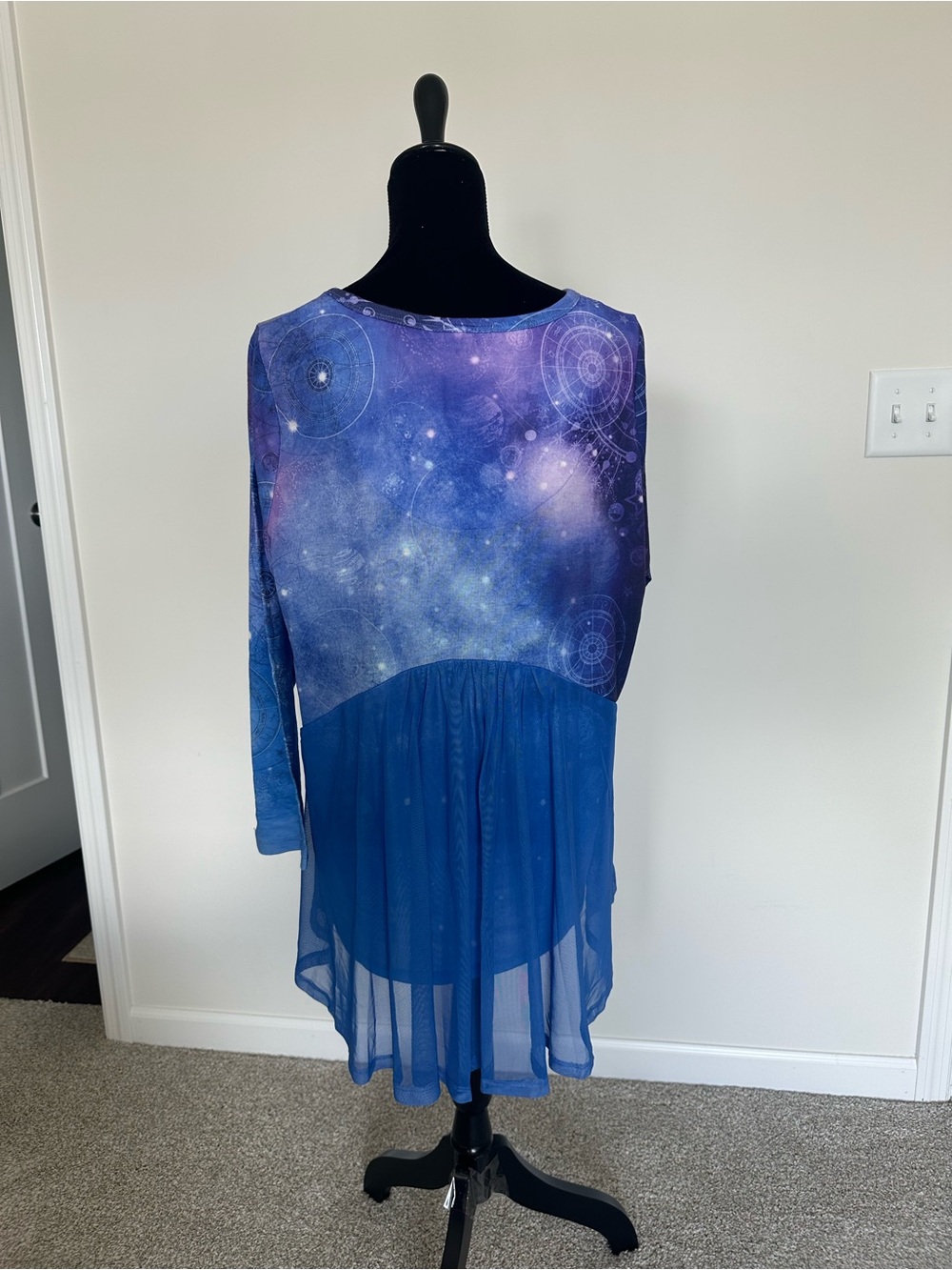 Women’s One World Gemini Zodiac 3/4 Sleeve Shirt - Picture 5 of 6
